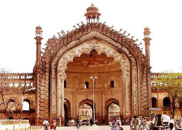 Rumi Darwaza